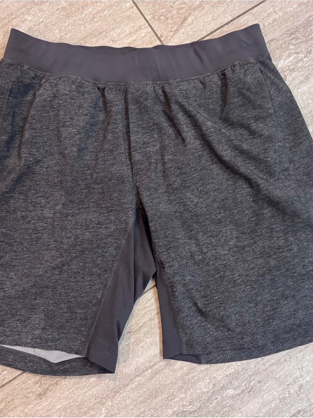 lululemon athletica Men's Athletic Shorts - Charcoal Gray